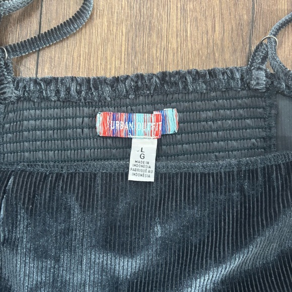 Urban Outfitters Ribbed Velvet Crop Top Tank Top, Size Large - Picture 3 of 5